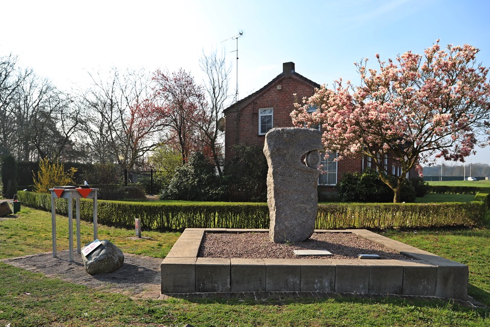 Bevrijdingsmonument Borkel en Schaft #1