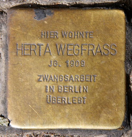 Stolpersteine Weitlingstrae 24