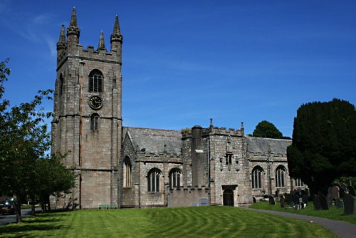 Commonwealth War Graves St. Mary Churchyard