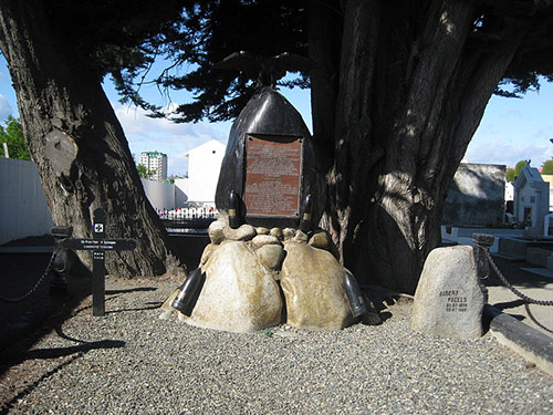 Admiral Graf Spee Memorial & Grave Albert Pagels