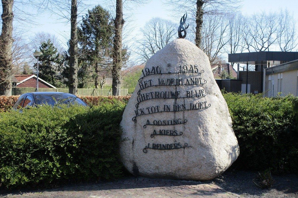 Oorlogsmonument Zweeloo #4