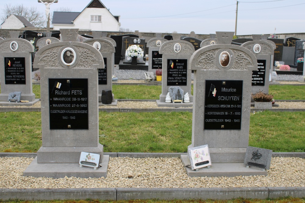 Belgische Graven Oudstrijders Waanrode Begraafplaats #3