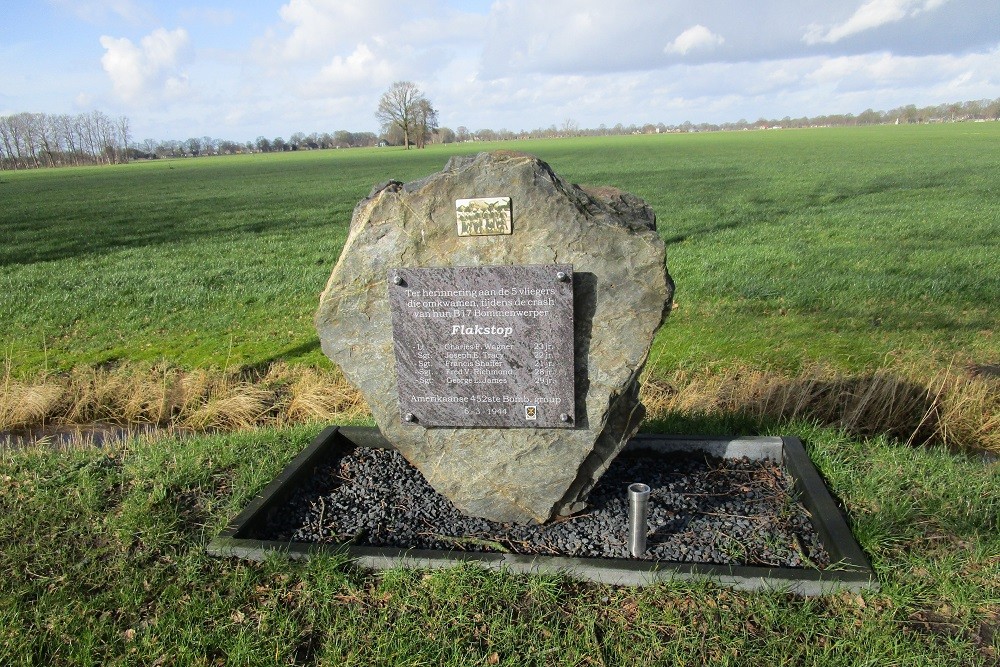 Monument Crash B17 bommenwerper Staphorst #1