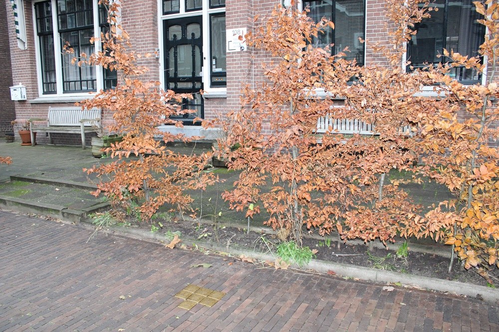 Stumbling Stones Botenmakersstraat 108 #2