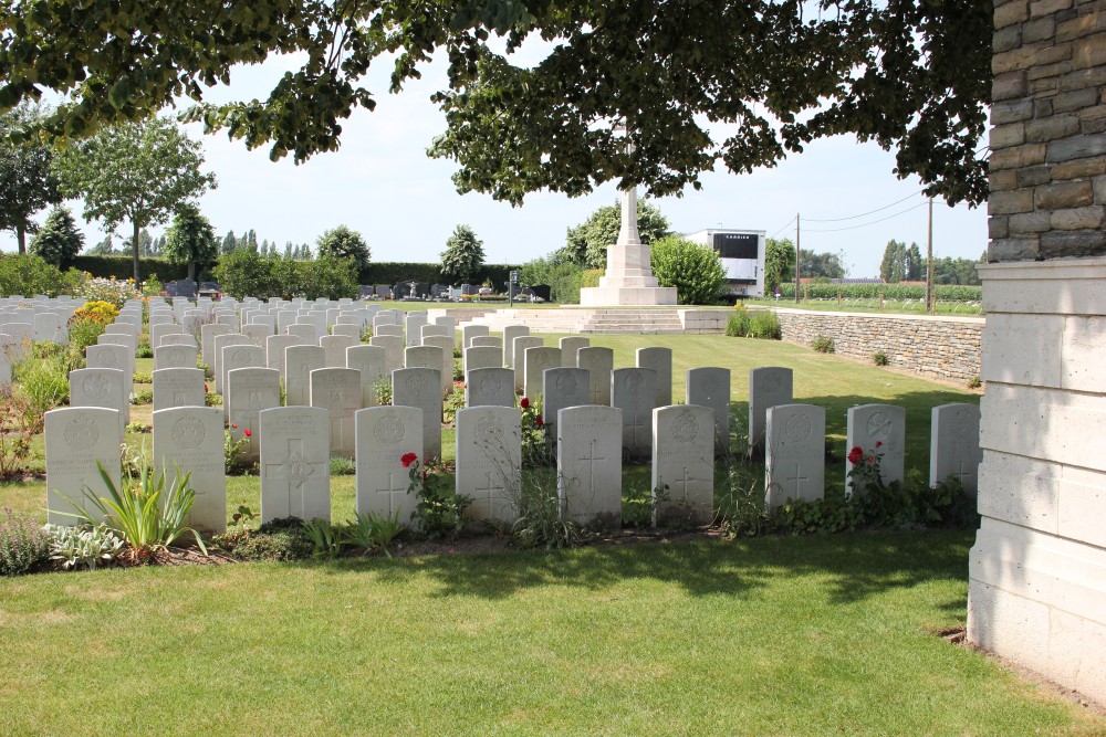 Commonwealth War Cemetery New British Dadizeele #4