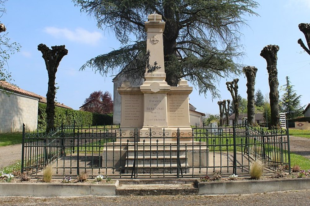 War Memorial Béréziat #1