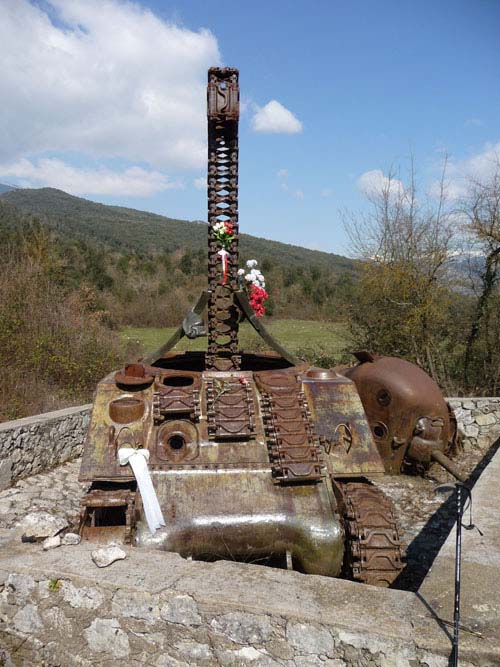 Pools Tankmonument Albaneta Farm