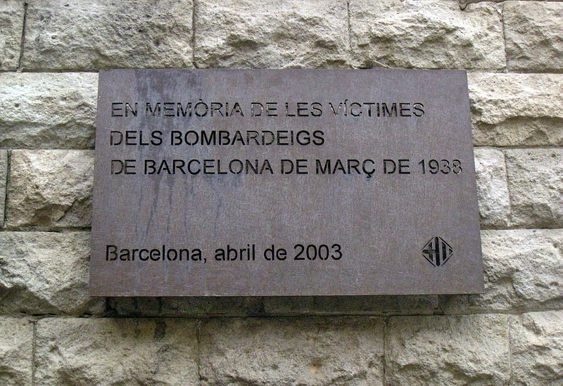 Gedenkteken Slachtoffers Bombardementen Maart 1938 #1