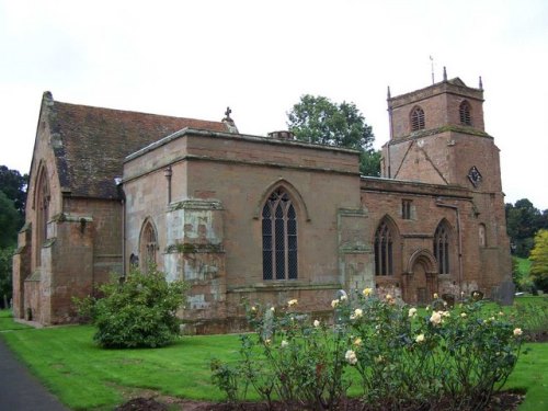 Commonwealth War Graves St. Mary Churchyard