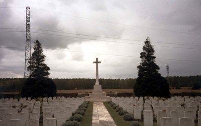 Commonwealth War Cemetery Roye New #1