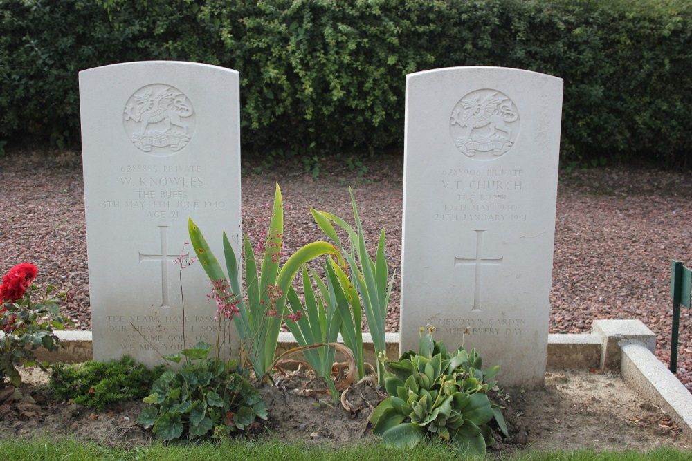 Commonwealth War Graves Merris #2