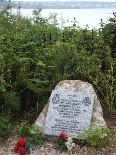 Monument Arthur Leyland Harrison VC #1