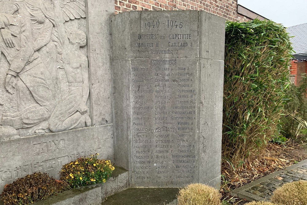 War Memorial Saint-Remy #3