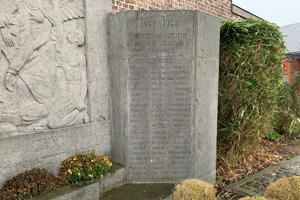 War Memorial Saint-Remy #3