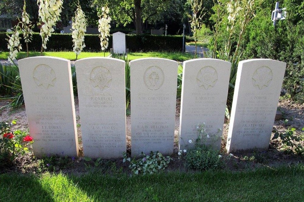 Oorlogsgraven van het Gemenebest Hoek van Holland #3
