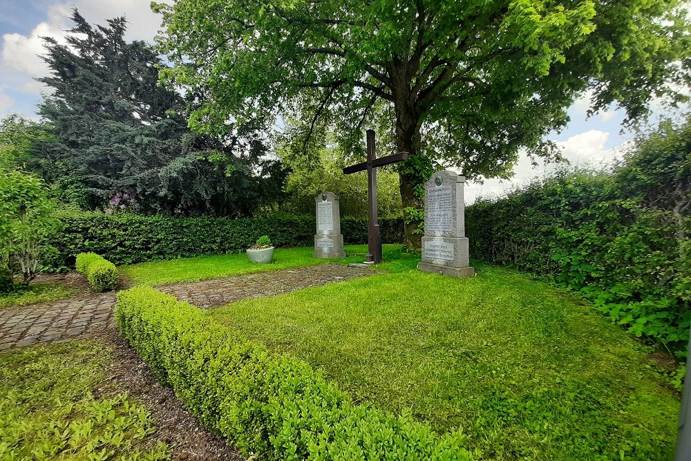 War Memorial Berescheid #5