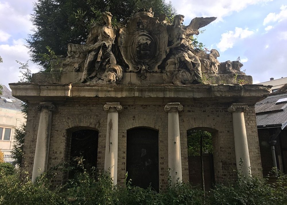 Monument Eerste Wereldoorlog cole de Mdecine et de Pharmacie