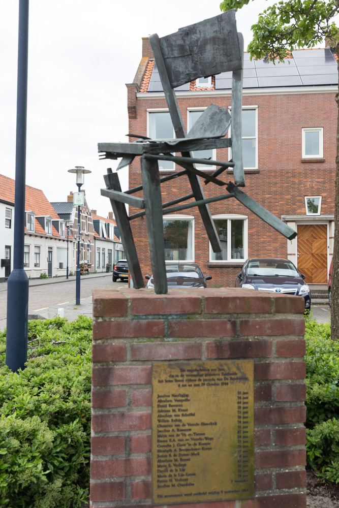 Monument Burgerslachtoffers Zuidzande #4