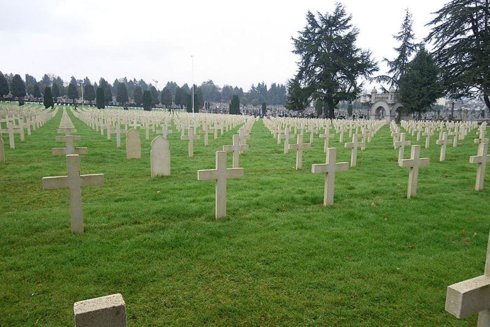 French War Graves Cimetire de lEst #1