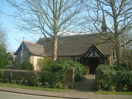 Oorlogsgraf van het Gemenebest St. Michael and St. James Roman Catholic Churchyard