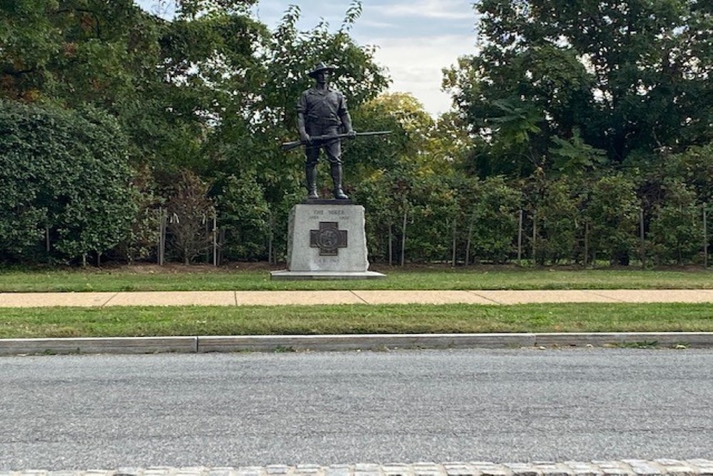 Memorial The Hiker