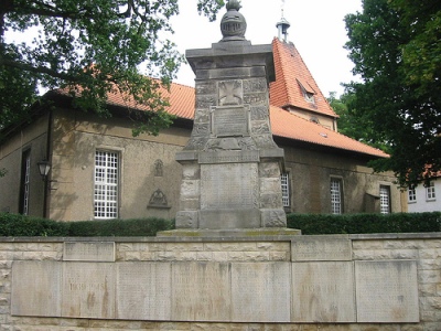 Oorlogsmonument Gestorf #1