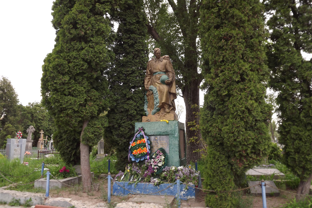 Mass Grave Soviet Soldiers Hlyniany #1