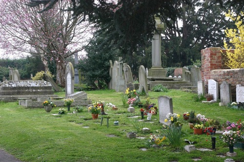 Oorlogsgraf van het Gemenebest St. Lawrence Churchyard