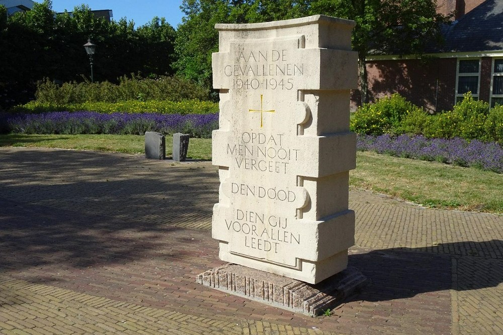 War Memorial 's-Gravenzande #5