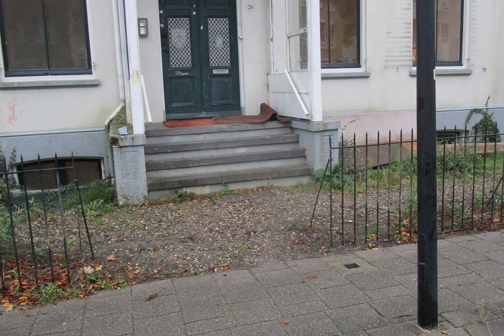 Memorial Stone Montaubanstraat 20 #2