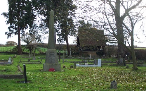 Commonwealth War Graves King's Sutton Cemetery