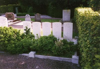 Oorlogsgraven van het Gemenebest Algemene Begraafplaats Zuilichem #2