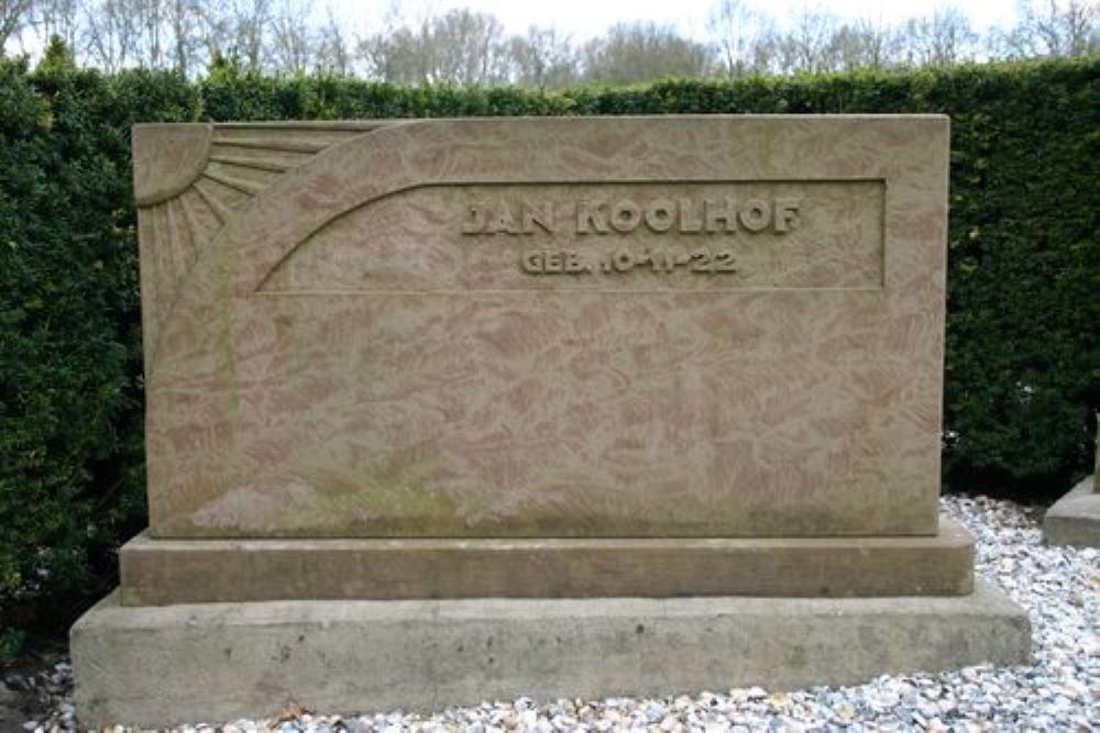 Dutch War Graves Nieuwe Pekela #3