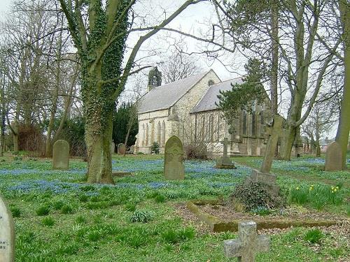 Commonwealth War Graves St. Cuthbert Churchyard