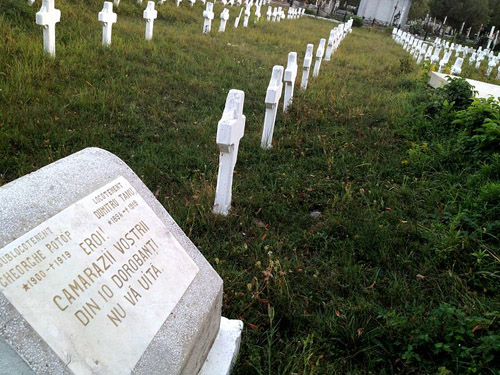 Romanian War Graves Cimitirul Nordic #2