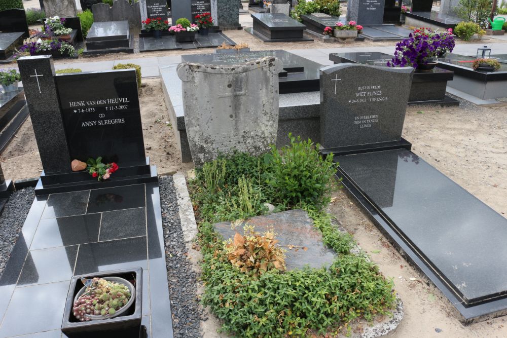 Memorial Concentration Camp VictimsRoman Catholic Cemetery Hilvarenbeek