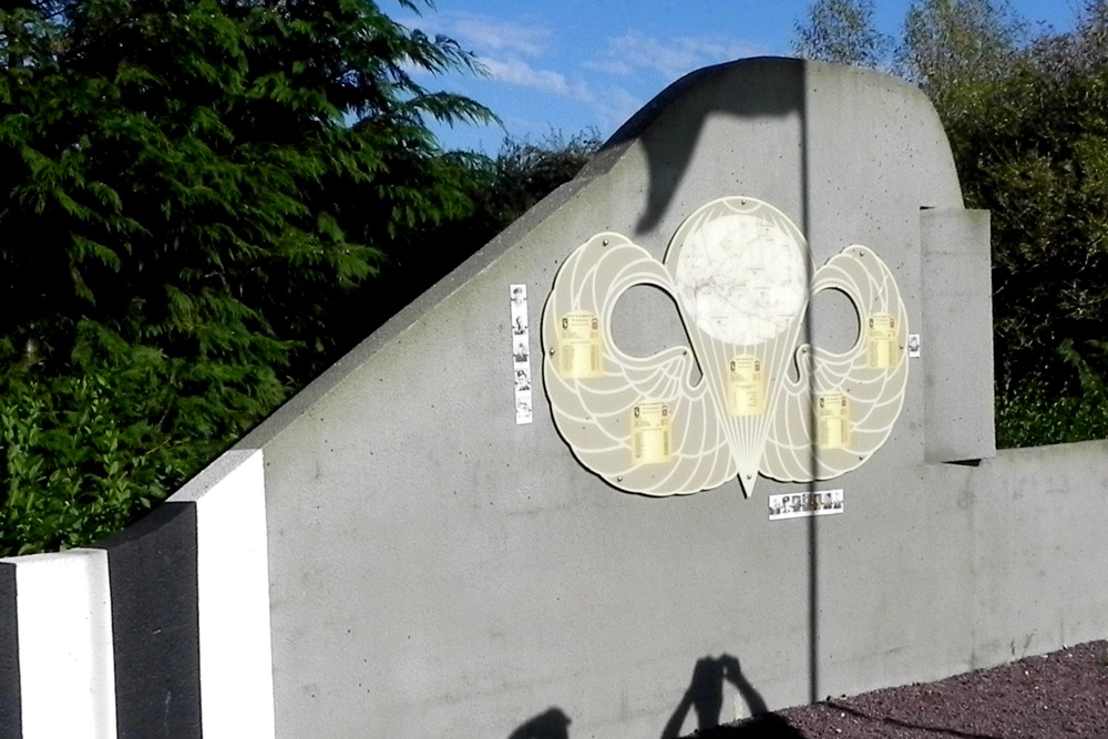 Monument 82nd en 101st Airborne Division #2