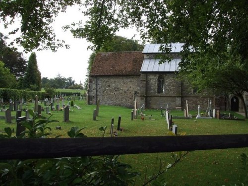 Commonwealth War Grave St. Mary Churchyard