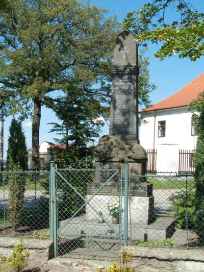 War Memorial Pištín