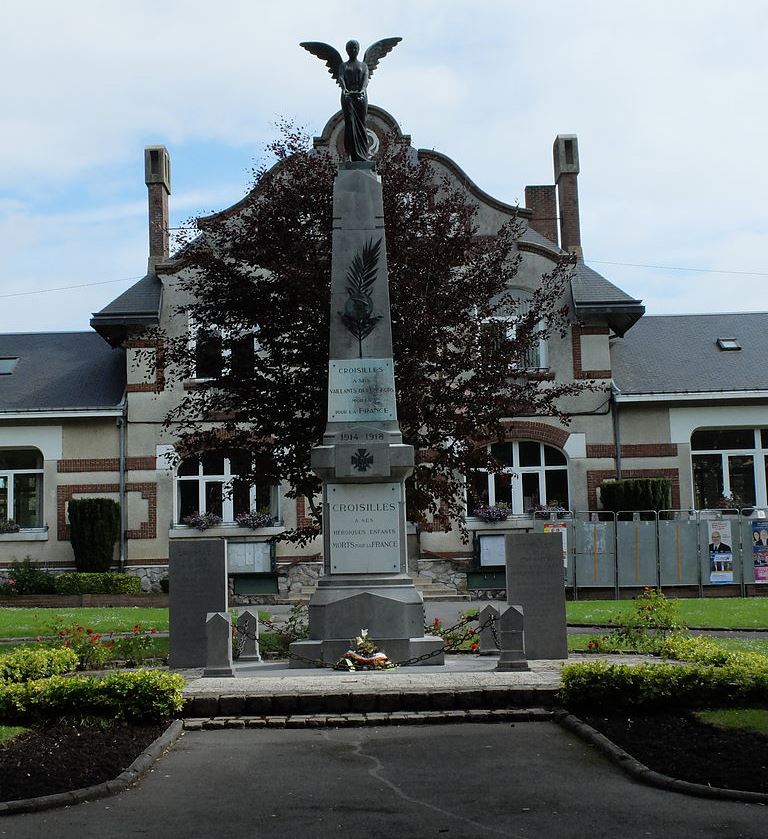War Memorial Croisilles