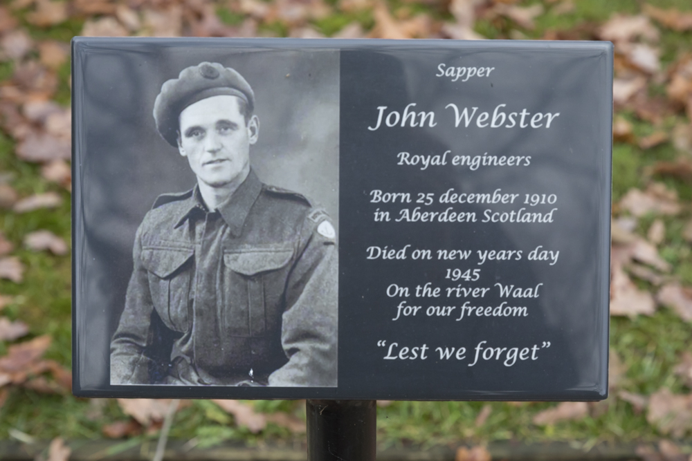 Commonwealth War Grave Protestant Cemetery Druten #3