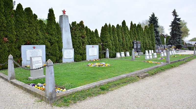 Soviet War Graves Gro-Enzersdorf #1