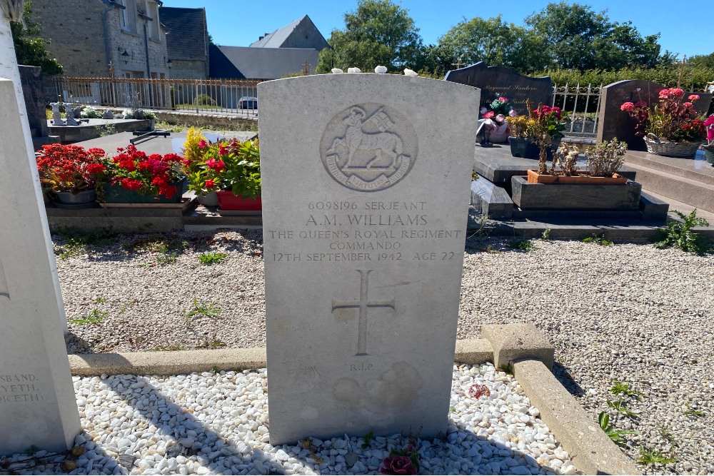 Commonwealth War Graves Saint-Laurent-sur-Mer #5