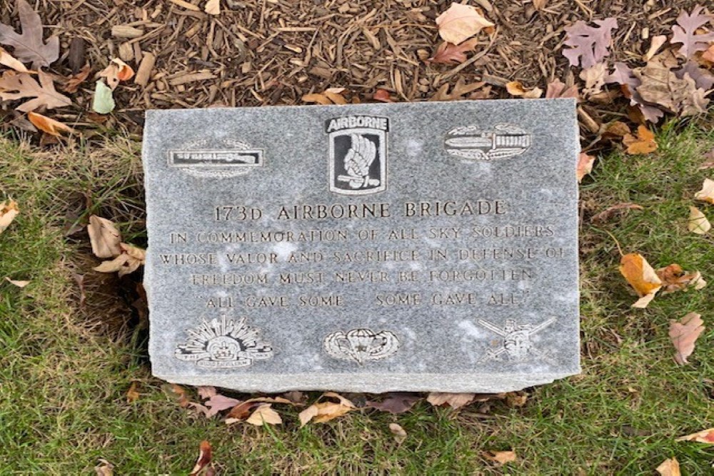 Monument 173d Airborne Brigade (Sep) 1963 - 1971 #1