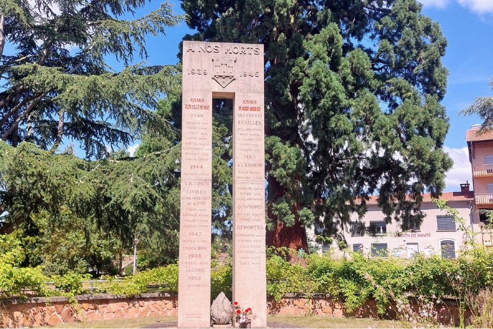 Oorlogsmonument Saint-Symphorien-sur-Coise #2