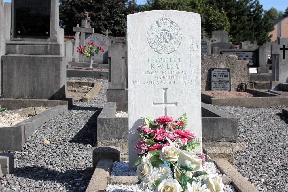 Commonwealth War Grave Marloie #2