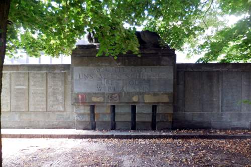 War Memorial Dlmen