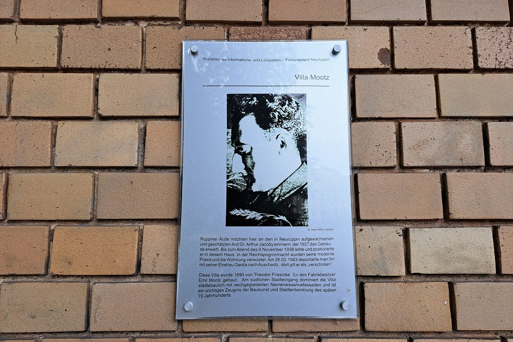 Stolperstein Karl-Marx-Straße 64 #4