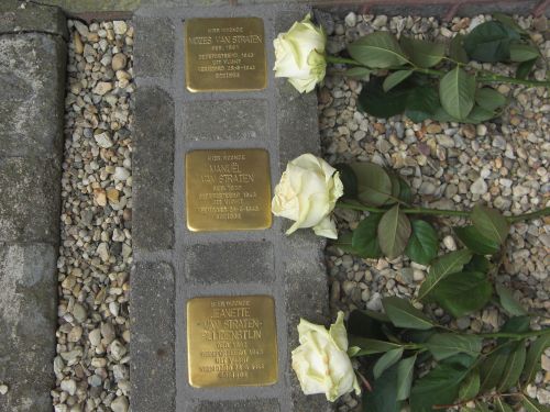 Stolpersteine Waaldijk 44 #1