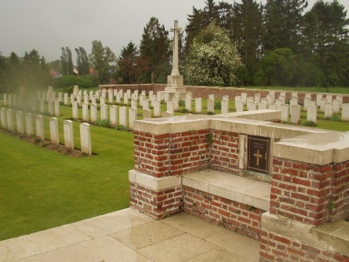 Oorlogsgraven van het Gemenebest Boyelles Extension